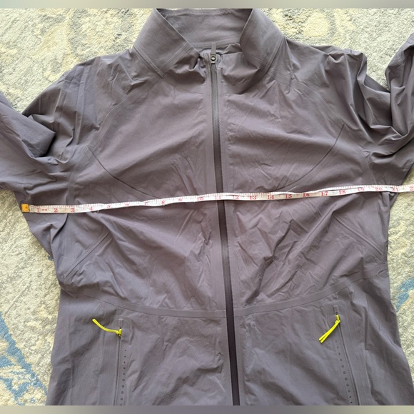 Lululemon SeaWheeze Fast and Free Windbreaker Dusky Lavender - Picture 12 of 13